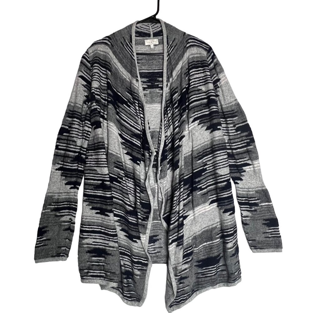 4 for $20 Lucky Brand Aztec Long Cardigan Size Medium - Picture 3 of 13